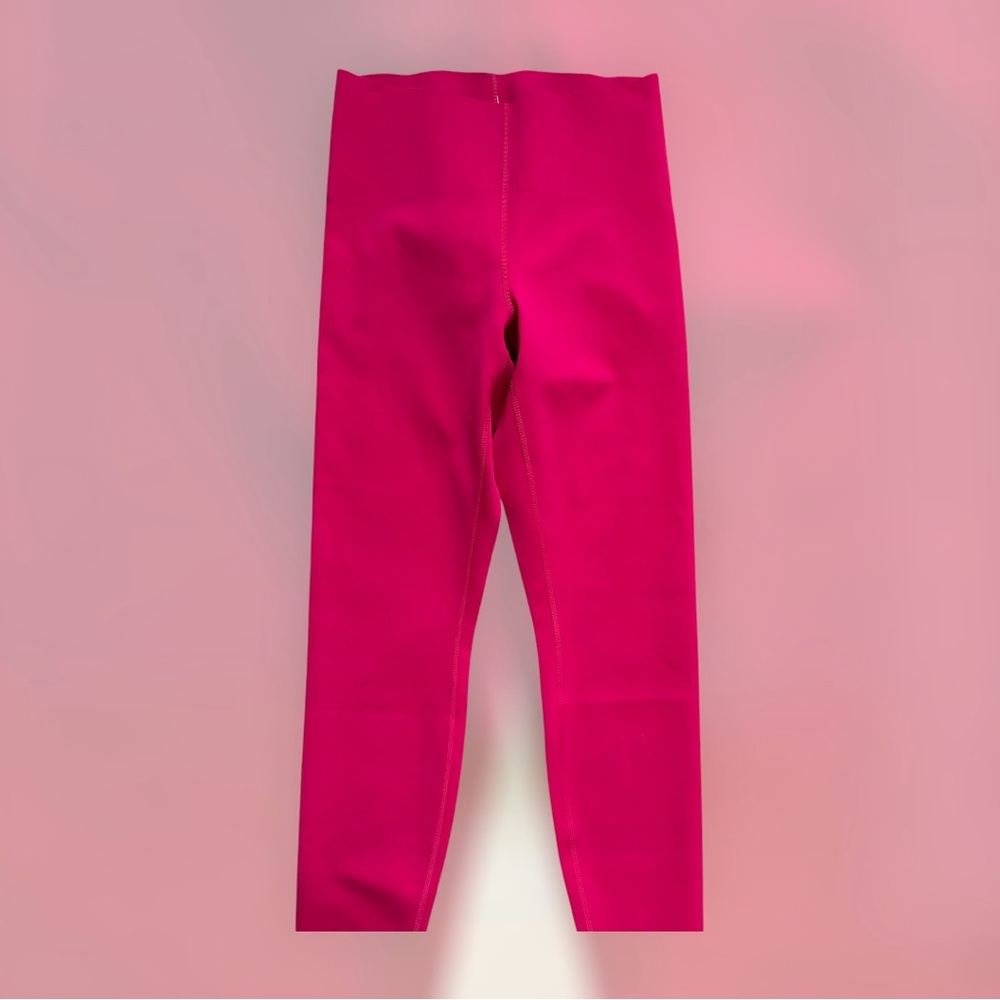 NWT. Lululemon Glow Up Super-High-Rise
Tight 25"
Passionate - Picture 7 of 8